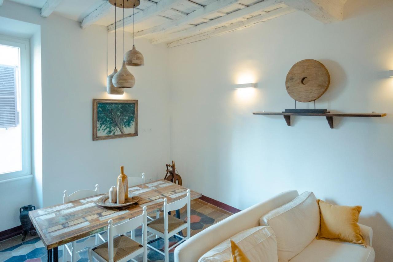 Domus Superior Navona - Pantheon Apartment Rome Bagian luar foto